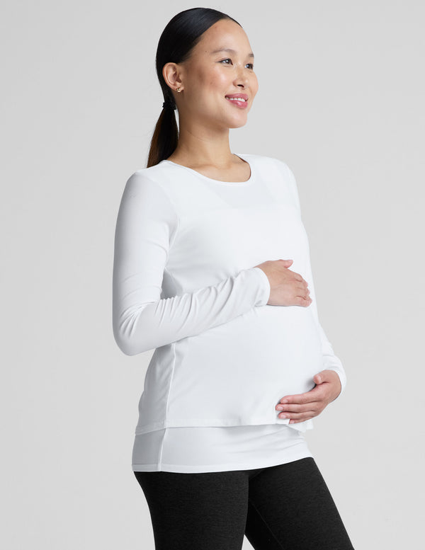 beyond yoga Featherweight Under Wraps Nursing Overlap Tee