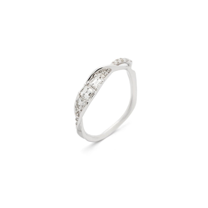 bibi van der velden Diamond Wisp Stackable Ring
