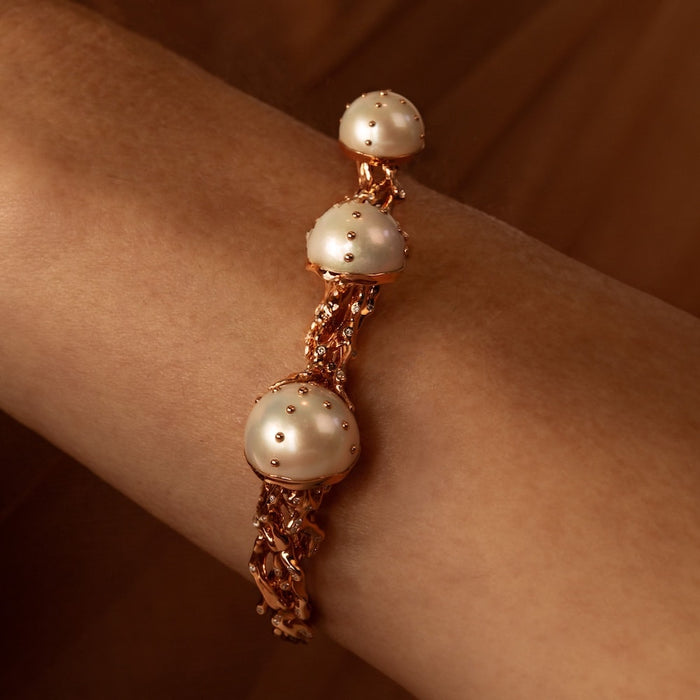 Bibi Van Der Velden Jellyfish White Pearls Bangle