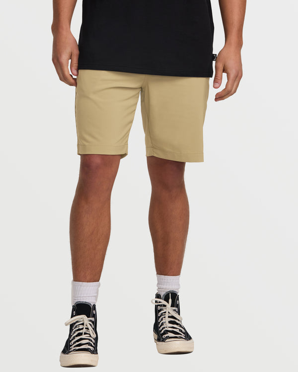 Billabong Surftrek Journey 20" Hybrid Shorts - Gravel