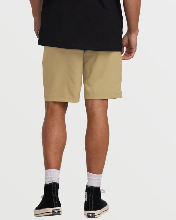 Billabong Surftrek Journey 20" Hybrid Shorts - Gravel