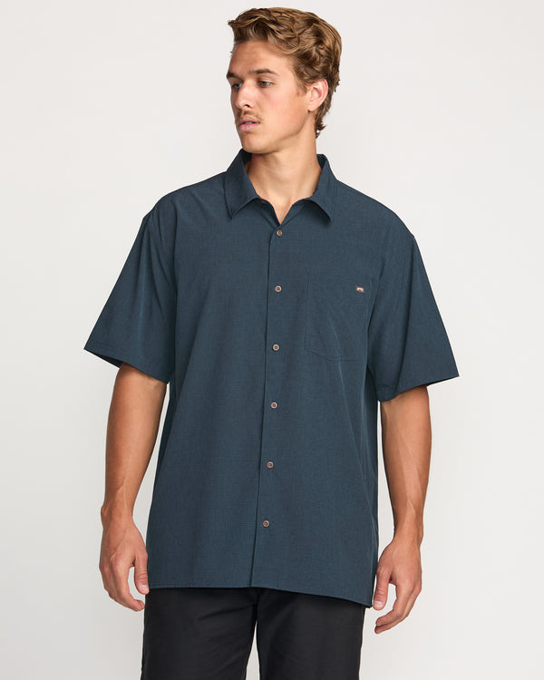billabong Surftrek Perf Short Sleeve Shirt - Navy