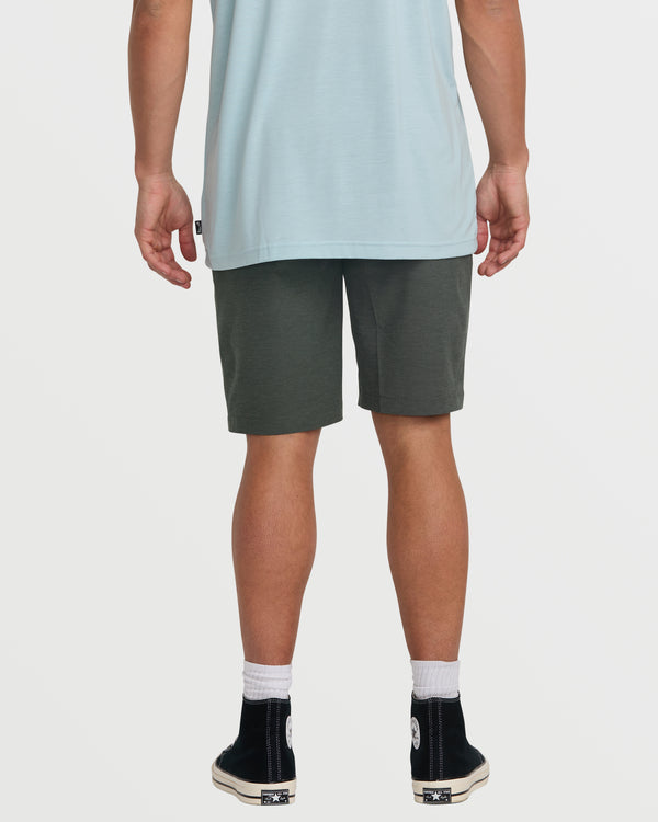 Billabong Crossfire Submersible 21" Hybrid Shorts - Asphalt