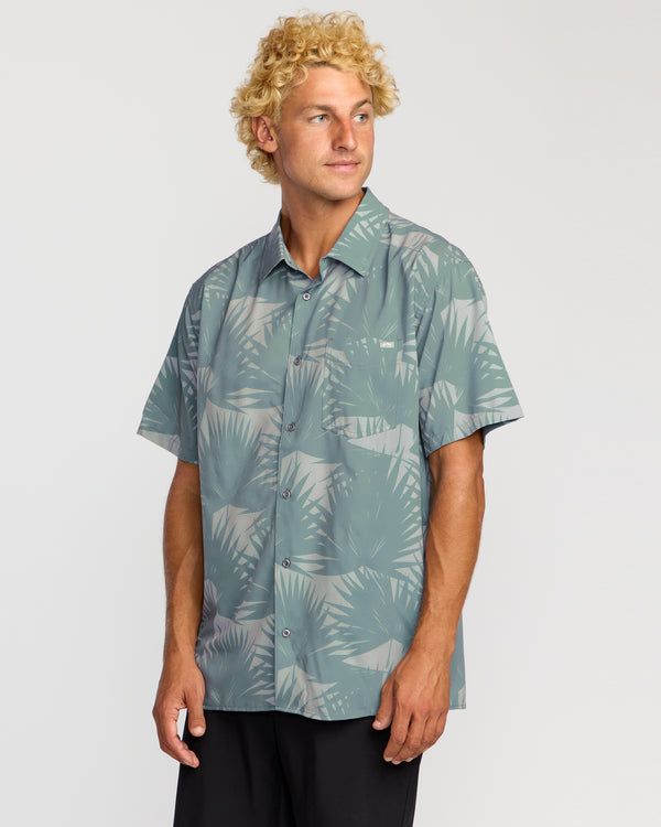 Billabong Surftrek Perf Short Sleeve Shirt - Sea Blue