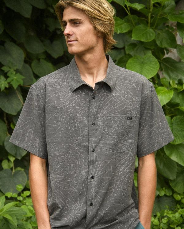 billabong Surftrek Transit Short Sleeve Shirt - Raven