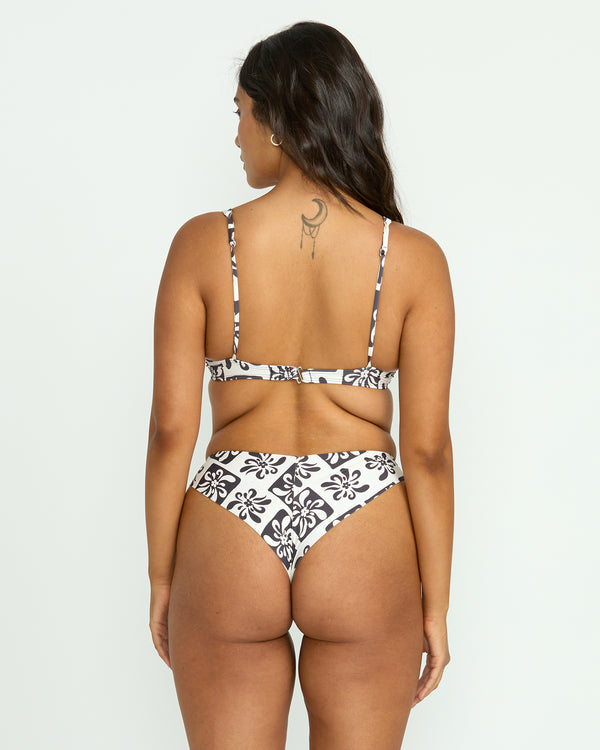 billabong Ur A Legend V Hike Bikini Bottom - Black Sands