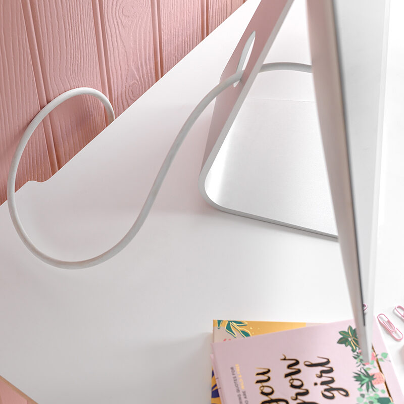 Bisley Bisley Pebble Desk Alpine White