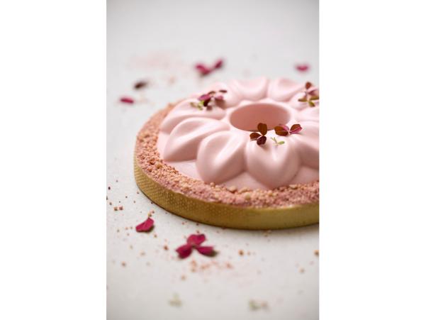Bitz Blomsterbergs Flower Mousse Mould Dia. 20 X 3.8 Cm Latte