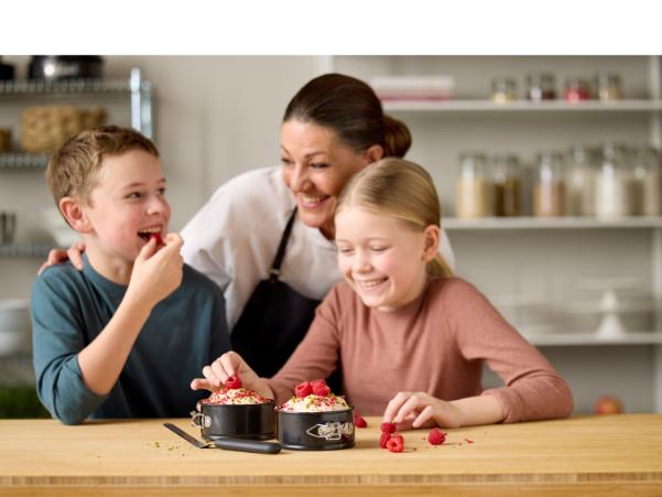 Bitz Blomsterbergs Mini Springform Set W. Spatula 3 Parts