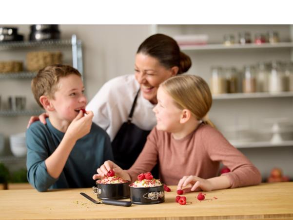 Bitz Blomsterbergs Mini Springform Set W. Spatula 3 Parts
