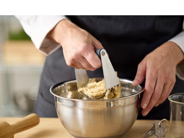 Bitz Blomsterbergs Mixing Bowl W. Silicone Base 3 Liter Latte