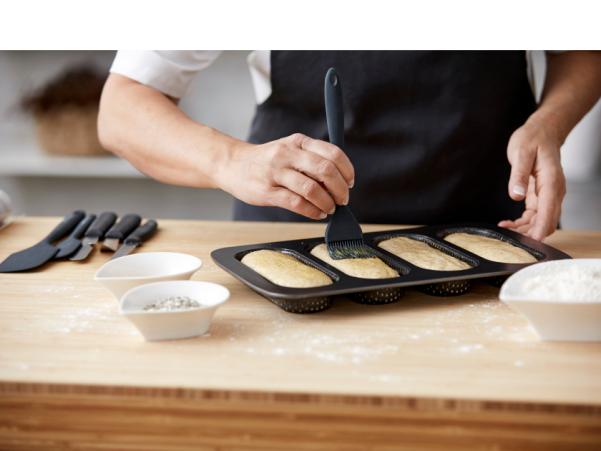 Bitz Blomsterbergs Sandwich Tin 34.6 X 21.5 X 3 Cm Carbon Steel