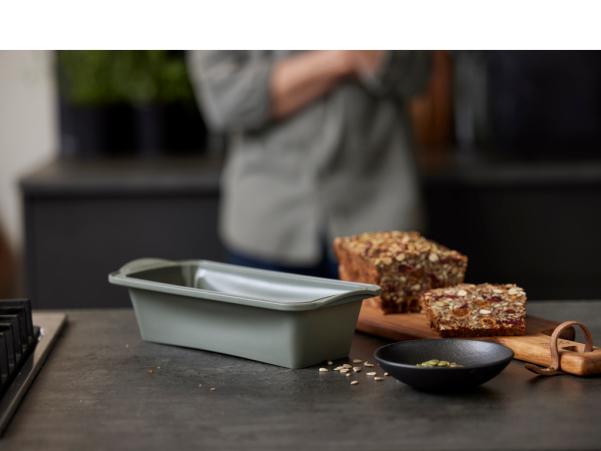 Bitz By Tareq Taylor Pecan Loaf Pan 26 X 11 X 8 Cm Forest Green