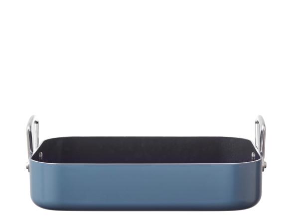 bitz By Tareq Taylor Vivian Rosting dish 35.5 x 26.7 x 7.6 cm Indigo