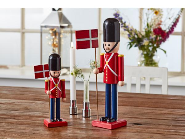 Bitz Celebrate Guardsman 8.7 X 8.7 X 25 Cm Red/Black