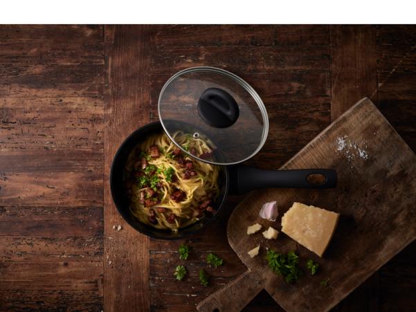 Bitz Funktion Ceramica Saucepan Dia 18 X 8 Cm 1.8 Liter Black