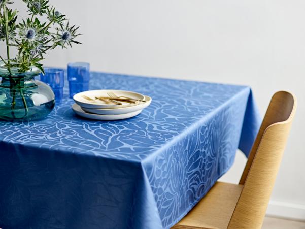 Bitz Södahl Abstract Leaves Damask Tablecloth 140 X 370 Cm Blue