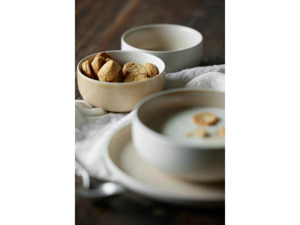 Bitz Studio Round North Bowl Dia 11 Cm Matte White/Matte Sand