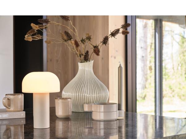 Bitz Villa Collection Iris Salted Sage Fragrance Candle Dia 8 X 9.5 Cm Cream