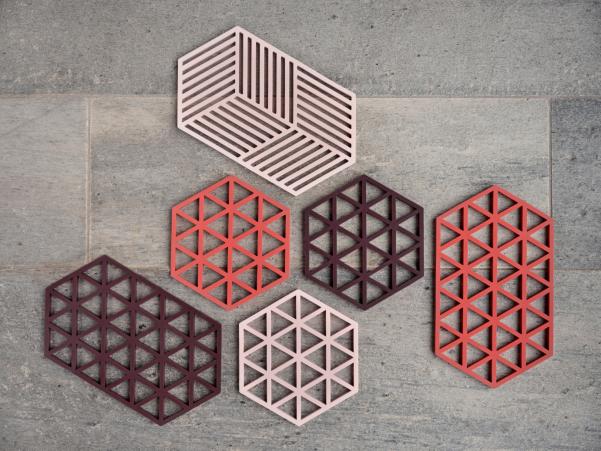 Bitz Zone Denmark Triangles Trivet 24 X 14 X 0 9 Cm Burned Red