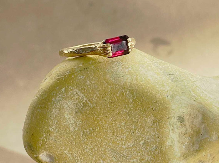 Bjorg The All Loving (Rhodolite)