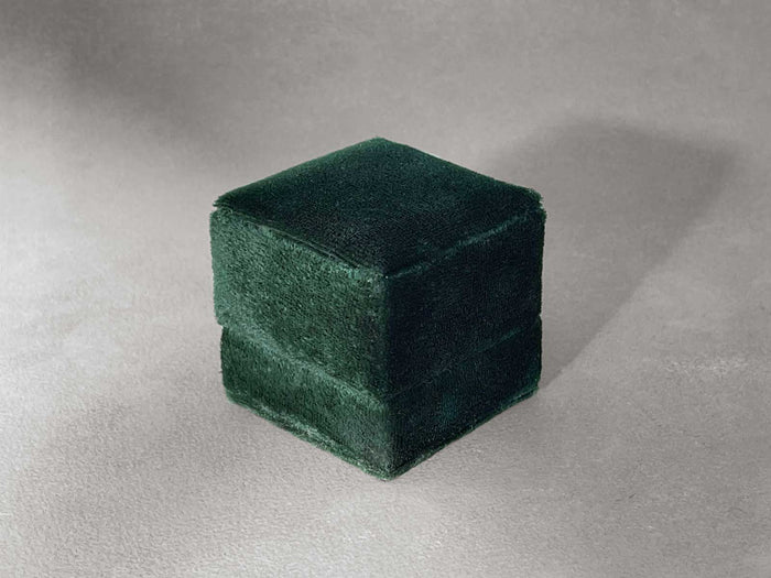 Bjorg Velvet Ring Box