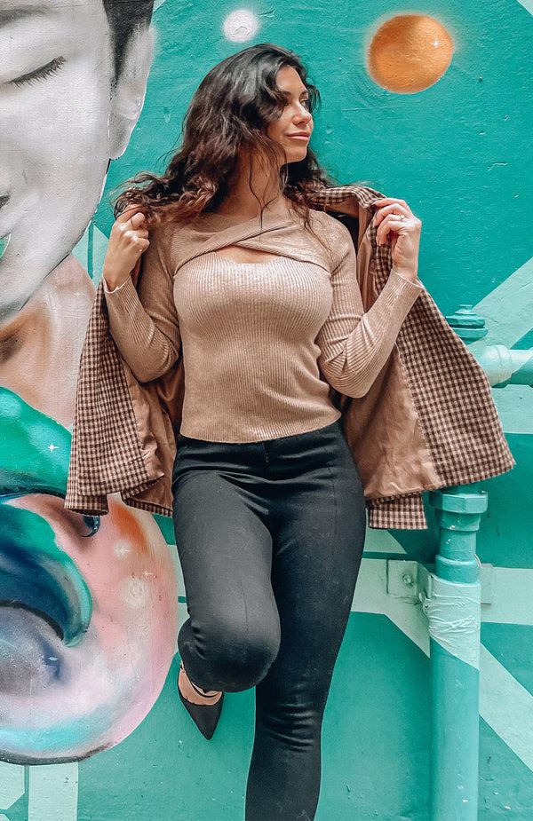 Black Coral Twisted Mind Jumper