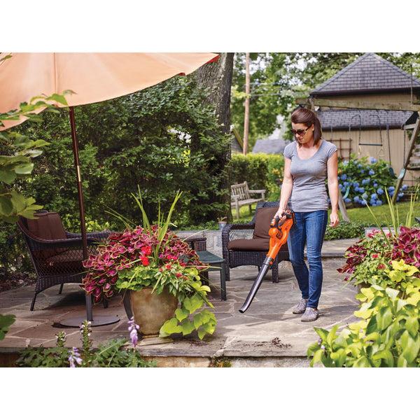 black decker 20V MAX* Cordless Sweeper with POWERBOOST™