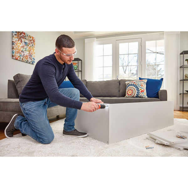 black decker Cordless Screwdriver with AA Batteries and 5 Fastening Bits