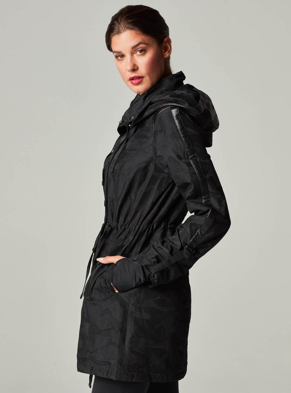 Blanc Noir Camo Anorak - Black Black Camo