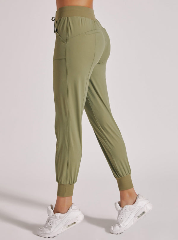 Blanc Noir Mastermind Jogger OLIVE DRAB