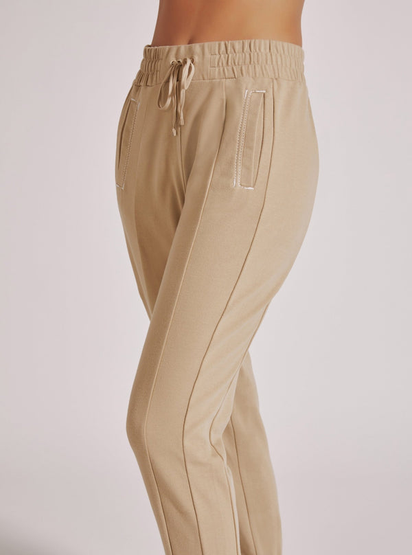 Blanc Noir Yolo Contrast Stitch Jogger - Irish Cream Irish Cream