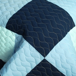 Blancho Bedding [Azurite] Vermicelli-Quilted Patchwork Plaid Quilt Set Full/Queen