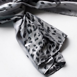Blancho Bedding Brando Silver Leopard Design Elegant Delicately Soft Silk Scarf/Wrap/Shawl(Large)