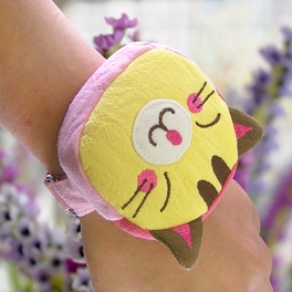 Blancho Bedding [Funny Cat] Embroidered Applique Fabric Art Wrist Wallet / Coin Purse / Wrist Pack (2.7*3.4)
