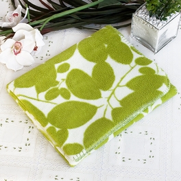 blancho bedding [Green Leaves] Japanese Coral Fleece Baby Throw Blanket (26 by 39.8 inches)