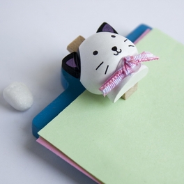 Blancho Bedding [Happy White Cat] - Refrigerator Magnet Clip / Magnetic Clipboard