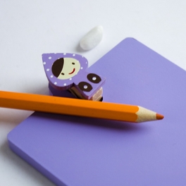 Blancho Bedding [Lovely Doll-4] - Refrigerator Magnet Clip / Magnetic Clipboard