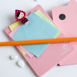 Blancho Bedding [Lovely Doll-5] - Refrigerator Magnet Clip / Magnetic Clipboard