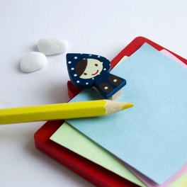 Blancho Bedding [Lovely Doll-6] - Refrigerator Magnet Clip / Magnetic Clipboard