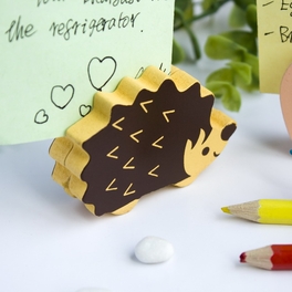Blancho Bedding [Pig & Hedgehog] - Card Holder / Wooden Clips / Wooden Clamps / Animal Clips