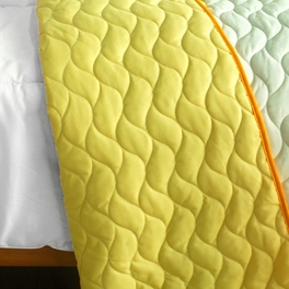 Blancho Bedding [Ruk Sorn Rode] 3PC Vermicelli-Quilted Patchwork Quilt Set (Full/Queen Size)