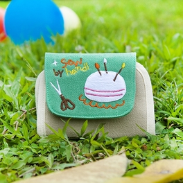 blancho bedding [Sew By Hand] Embroidered Applique Card Holder / ID Holder / Coin Purse Wallet (4.6*3.5)