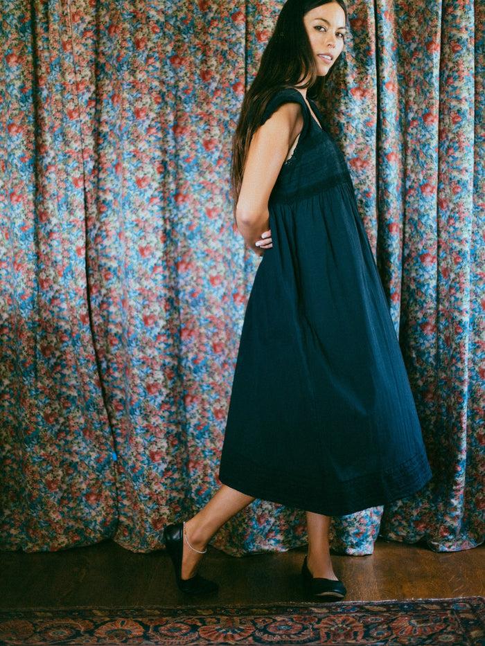 Bliss And Mischief Pearl Nightgown In Black