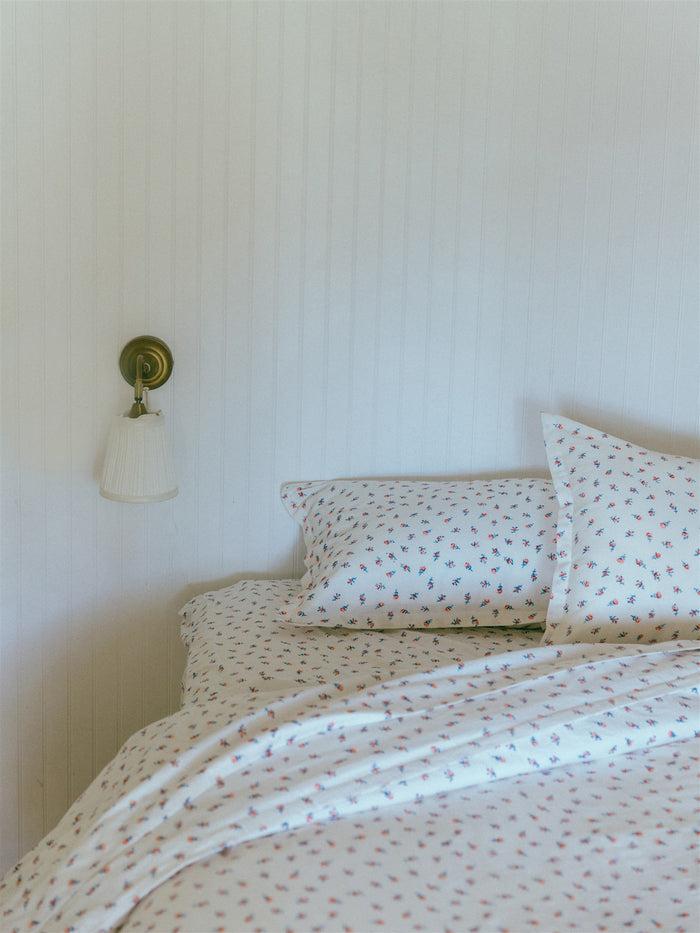 Bliss And Mischief Duvet Cover In Baby Rose Gardenia