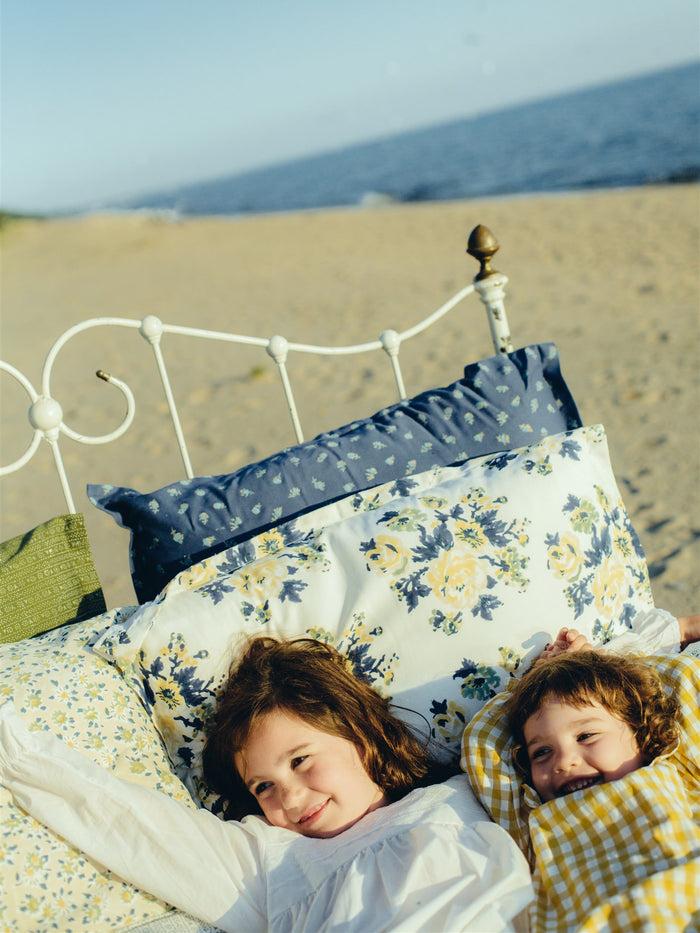 bliss and mischief Set of 2 Pillow Case Shams Rose Blossom Hillside