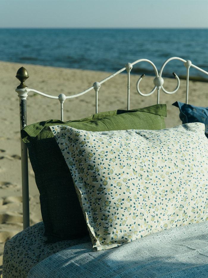 bliss and mischief Set of 2 Pillow Case Shams Small Daisy Hillside