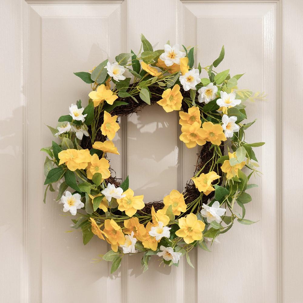 bloom Daffodil Wreath