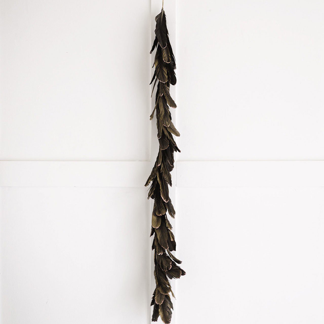 Bloom Real Feather Boa Garland