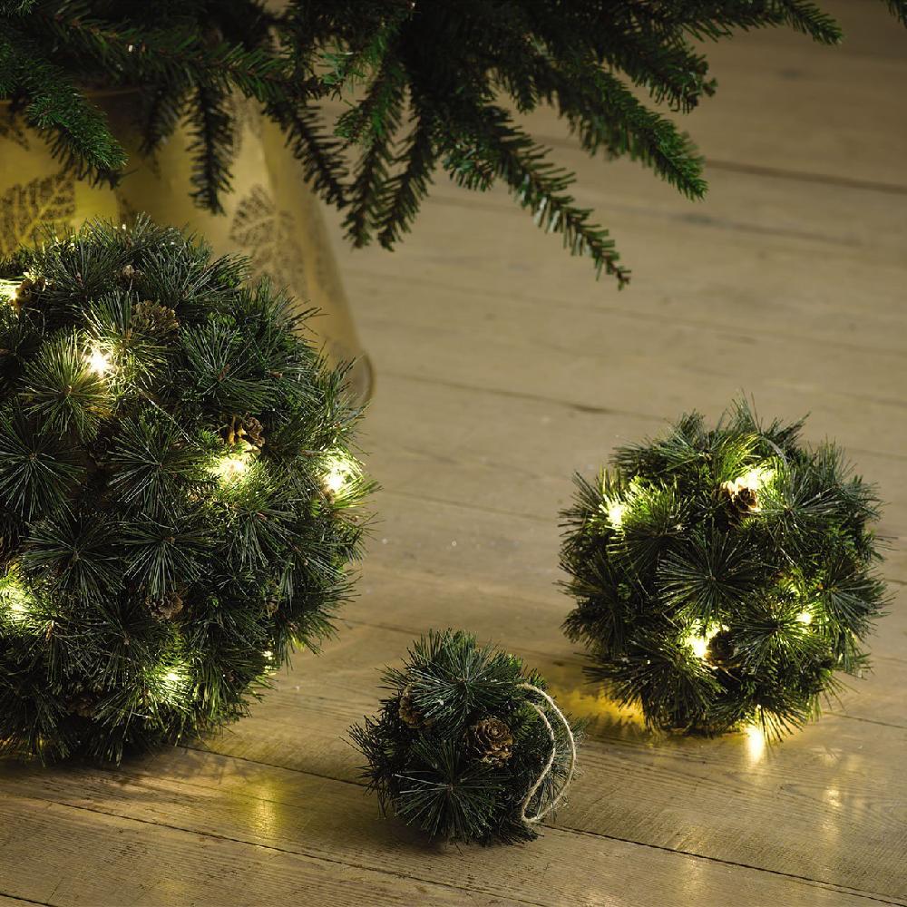 bloom Small Pine Needle Ball